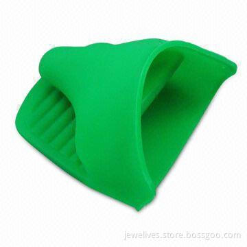 Silicone Oven Mitt with Heat Resistance Feature, FDA and SGS Approved